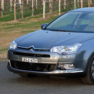 Бампер передний в цвет кузова Citroen C5 2 (2008-2017)